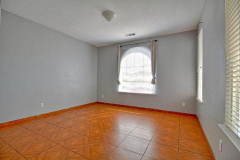 16136 Adobe Way, Lathrop, CA 95330 photo 4