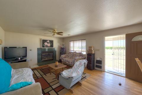 837 Olive, Patterson, CA 95363 photo 5