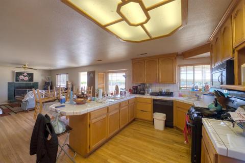 837 Olive, Patterson, CA 95363 photo 8
