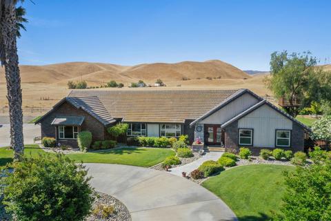 34760 Stearman Ct, Tracy, CA 95377 photo 2