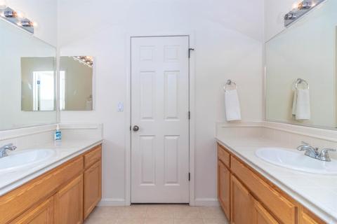 1067 Brook View Ln, Manteca, CA 95337 photo 34