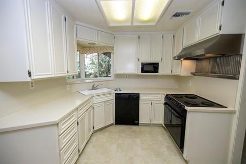 1010 Enslen Ave, Modesto, CA 95350 photo 14