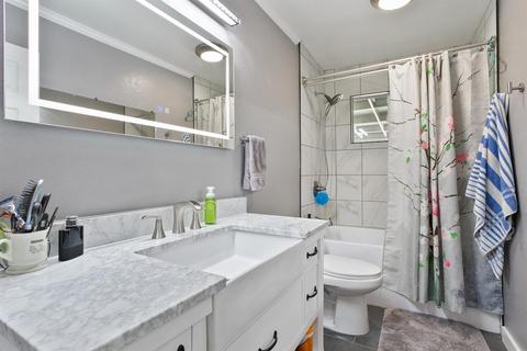 1075 Parkside Ave, Manteca, CA 95336 photo 9