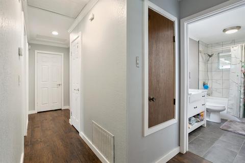 1075 Parkside Ave, Manteca, CA 95336 photo 11