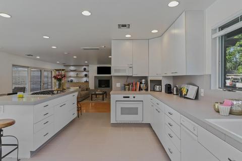 952 Mills Ave, Modesto, CA 95350 photo 48