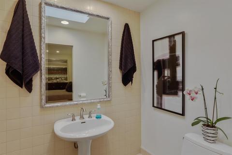 952 Mills Ave, Modesto, CA 95350 photo 65