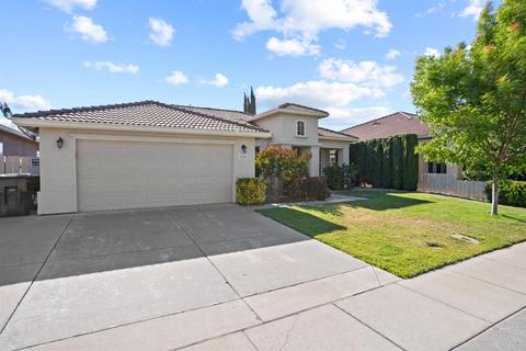 2405 Latour Ct, Modesto, CA 95355 photo 2
