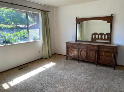 1105 Nut Tree Ln, Modesto, CA 95355 photo 8
