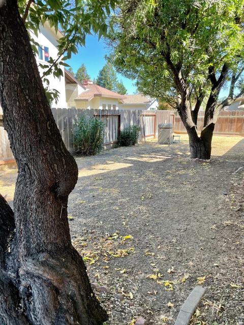 1105 Nut Tree Ln, Modesto, CA 95355 photo 11