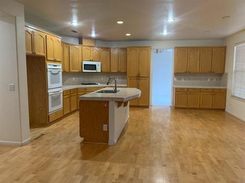 1872 Vaduz Ct, Manteca, CA 95337 photo 5