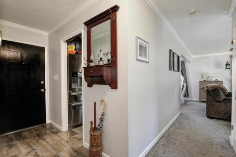 2306 Temple Dr, Davis, CA 95618 photo 5