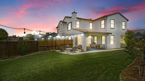 1572 Nighthawk Ln, Manteca, CA 95337 photo 2