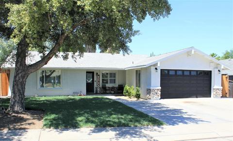725 Larmuseau Ln, Modesto, CA 95351 photo 1