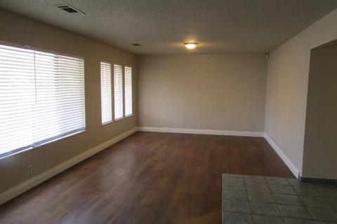 1423 E 20 Th St, Merced, CA 95340 photo 3