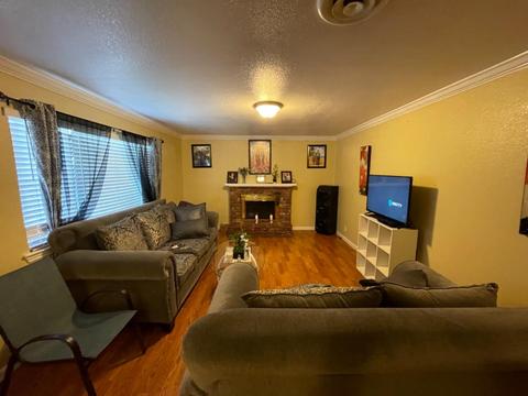 2445 Eicher Ave, Modesto, CA 95350 photo 3