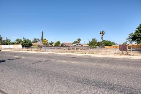 2131 Pine St, Ceres, CA 95307 photo 5