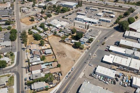 2131 Pine St, Ceres, CA 95307 photo 25