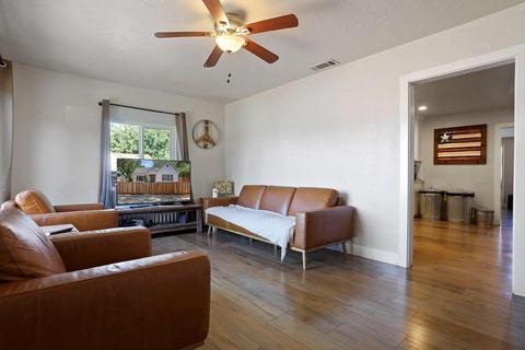 402 W Emerson Ave, Tracy, CA 95376 photo 8