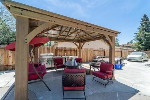 826 Zumstein Dr, Ripon, CA 95366 photo 33