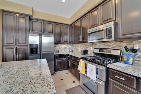 3616 Fallen Oak Dr, Modesto, CA 95355 photo 11
