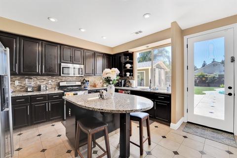 3616 Fallen Oak Dr, Modesto, CA 95355 photo 8