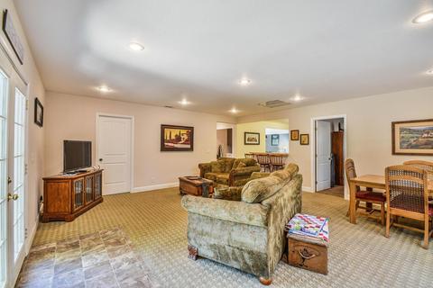 437 E Vine St, Lodi, CA 95240 photo 12