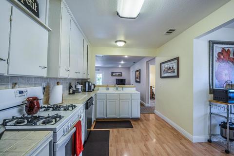 437 E Vine St, Lodi, CA 95240 photo 41