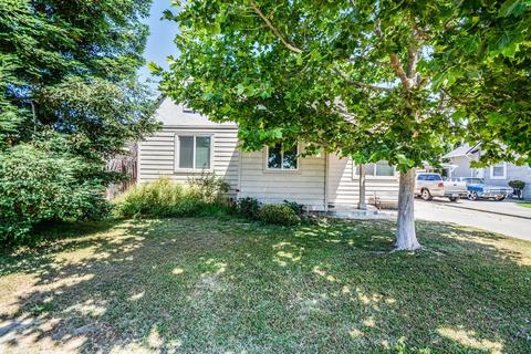 437 E Vine St, Lodi, CA 95240 photo 3