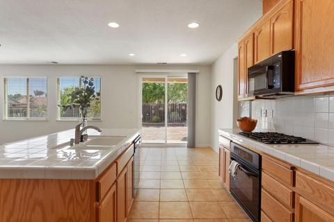 2216 Silverlace Pl, Manteca, CA 95337 photo 17