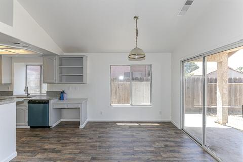 3925 Shawnee Dr, Modesto, CA 95356 photo 8