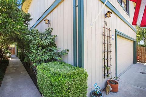 726 Peach St, Lodi, CA 95242 photo 2