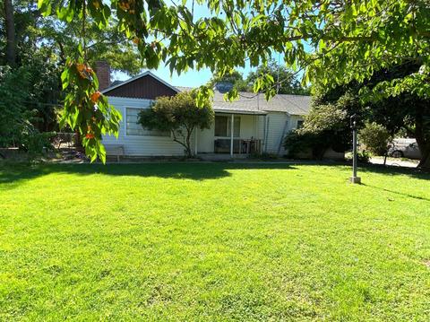 2231 Edsel Ln, Modesto, CA 95358 photo 1