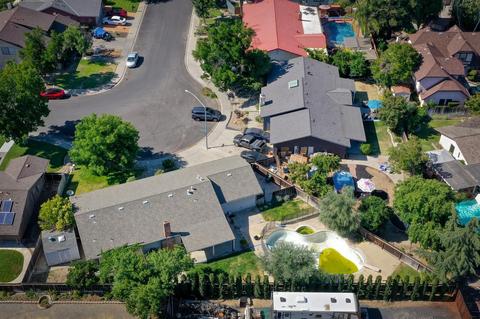 2500 De La Pena Dr, Modesto, CA 95356 photo 3