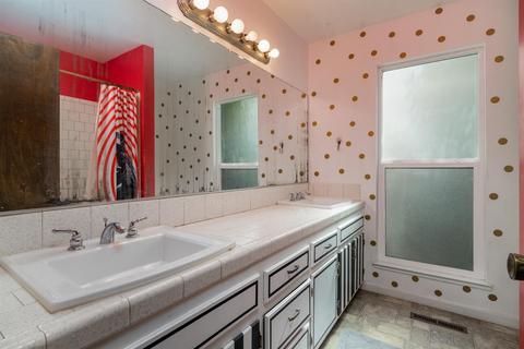 2500 De La Pena Dr, Modesto, CA 95356 photo 19