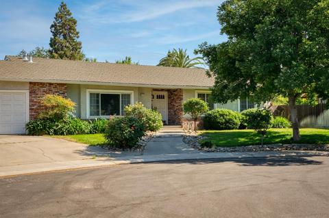 2500 De La Pena Dr, Modesto, CA 95356 photo 4