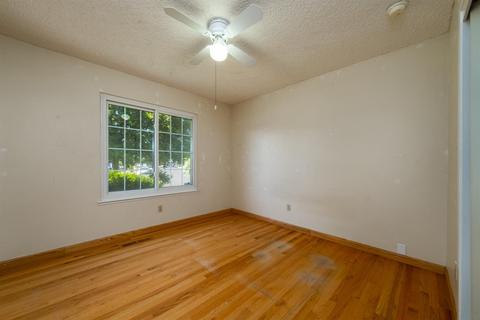 2500 De La Pena Dr, Modesto, CA 95356 photo 20