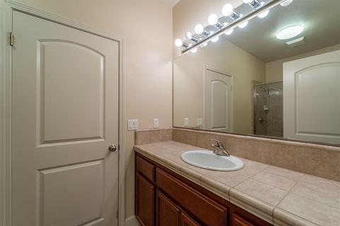 2024 Kendall Ave, Modesto, CA 95355 photo 4