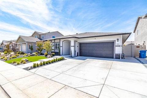 1626 Battle Force, Manteca, CA 95337 photo 3