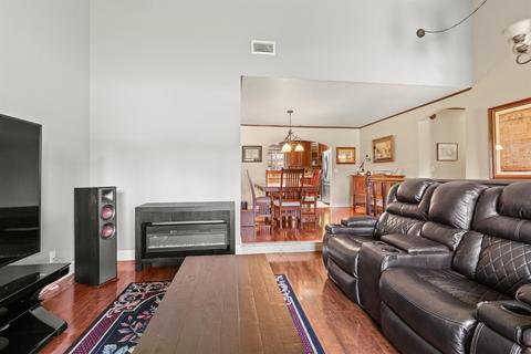 209 Crow Canyon Dr, Folsom, CA 95630 photo 6