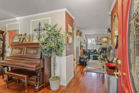 4136 Hennings Dr, Modesto, CA 95356 photo 5