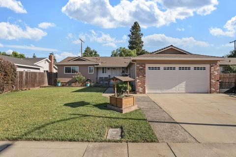 2206 Corbin Ln, Lodi, CA 95242 photo 2