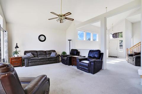 725 Chenin Blanc Dr, Manteca, CA 95337 photo 9