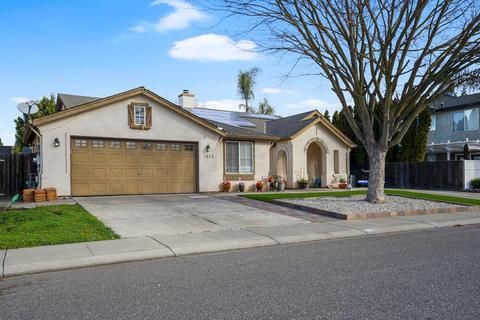 1905 Legend Dr, Modesto, CA 95357 photo 4