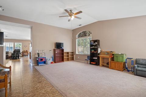 1905 Legend Dr, Modesto, CA 95357 photo 9