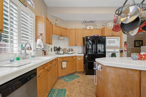 1905 Legend Dr, Modesto, CA 95357 photo 18