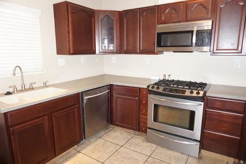 2104 Potter Ave, Modesto, CA 95350 photo 9