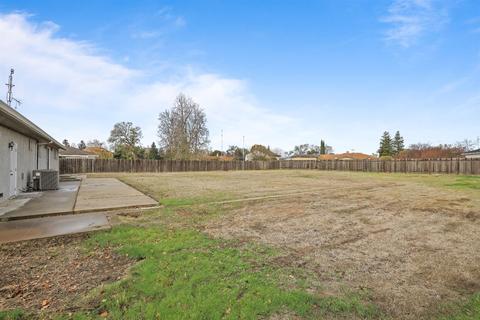 13703 E Victor Rd, Lodi, CA 95240 photo 18