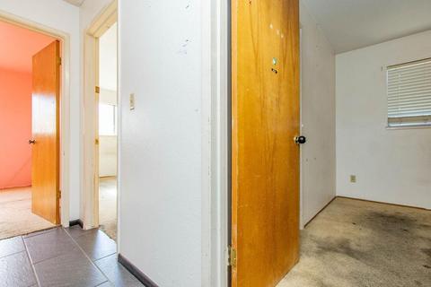 2404 Stanley Ct, Modesto, CA 95350 photo 22