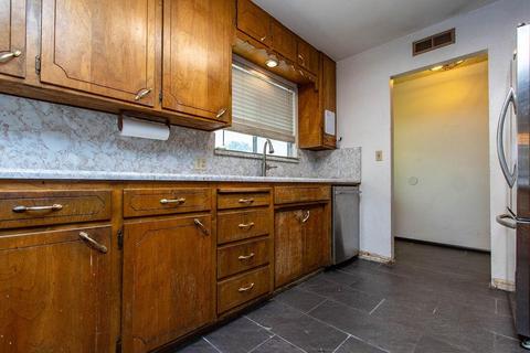 2404 Stanley Ct, Modesto, CA 95350 photo 9