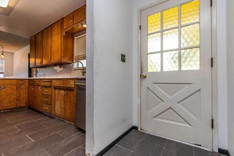 2404 Stanley Ct, Modesto, CA 95350 photo 5
